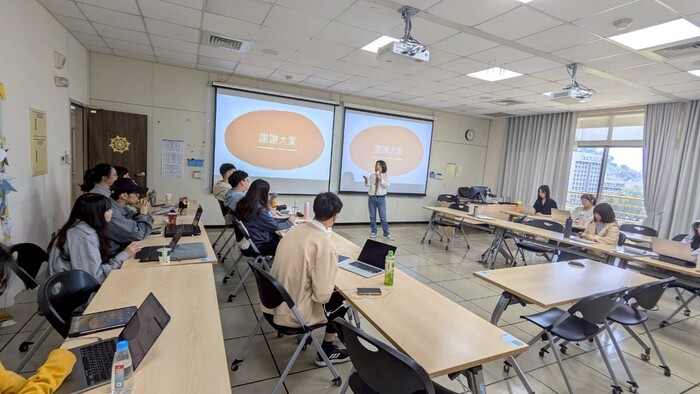 鄢繼嬪副總監演講剪影